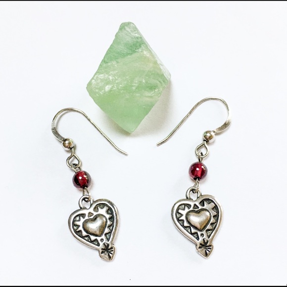 SILPADA W0953 Garnet Heart Earrings Sterling - Picture 1 of 4